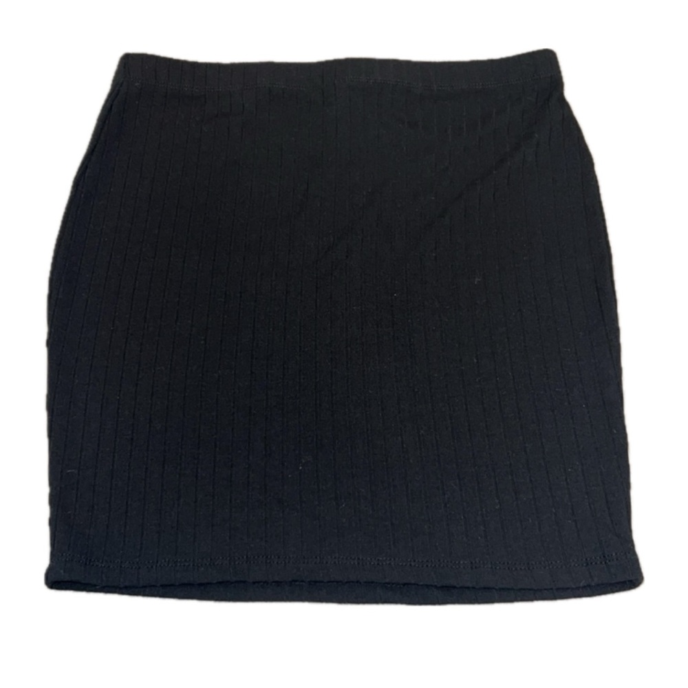 Midi black skirt